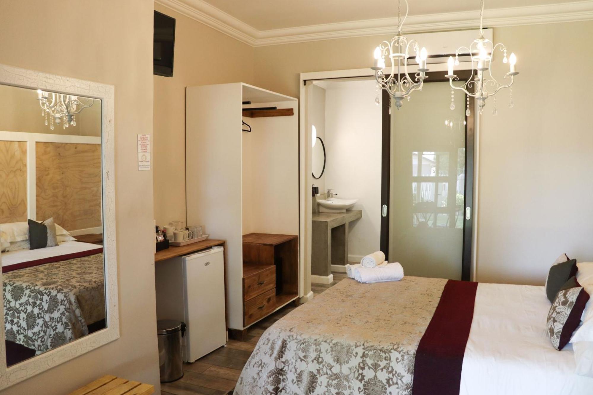 Boutique Guesthouse Mariental Extérieur photo