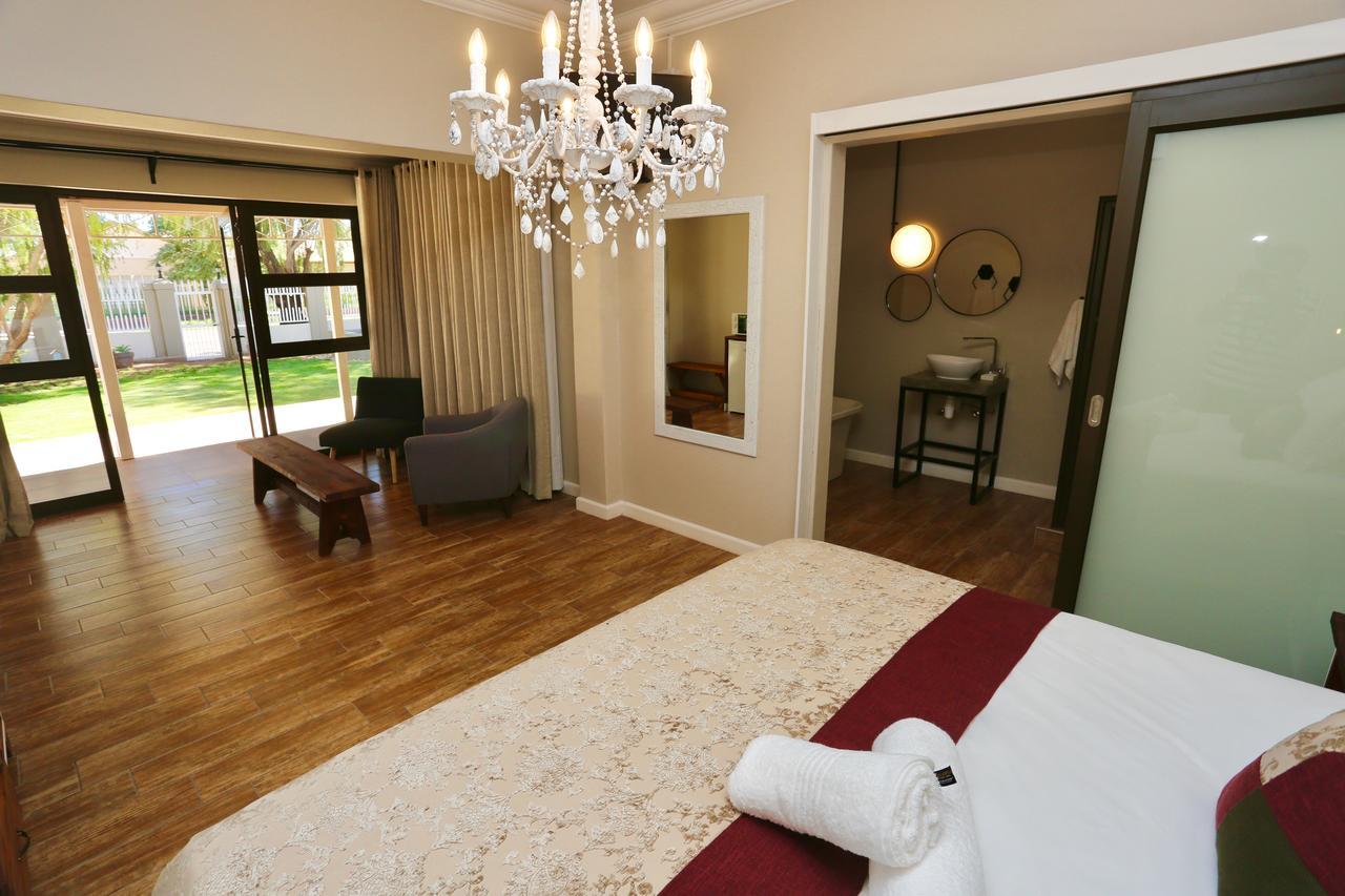 Boutique Guesthouse Mariental Extérieur photo