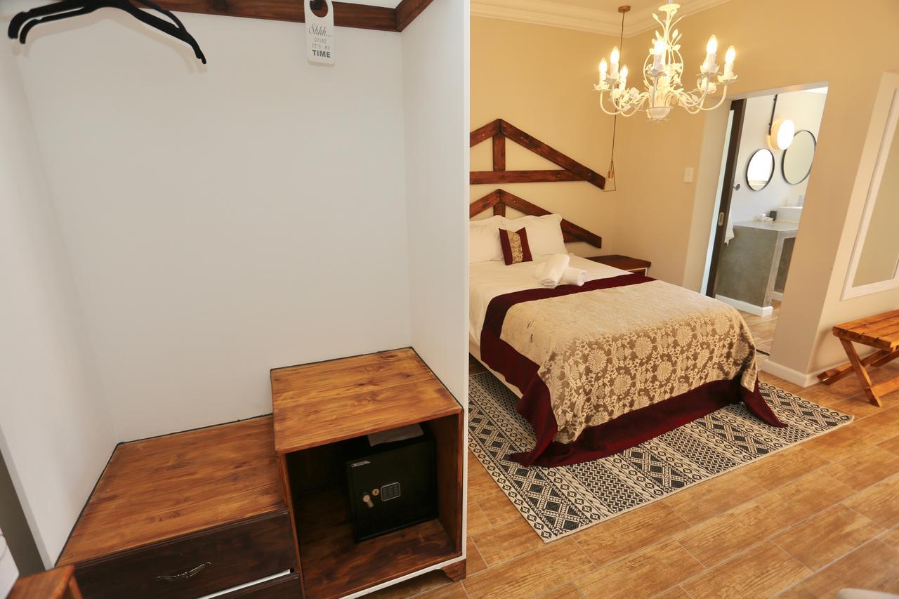 Boutique Guesthouse Mariental Extérieur photo