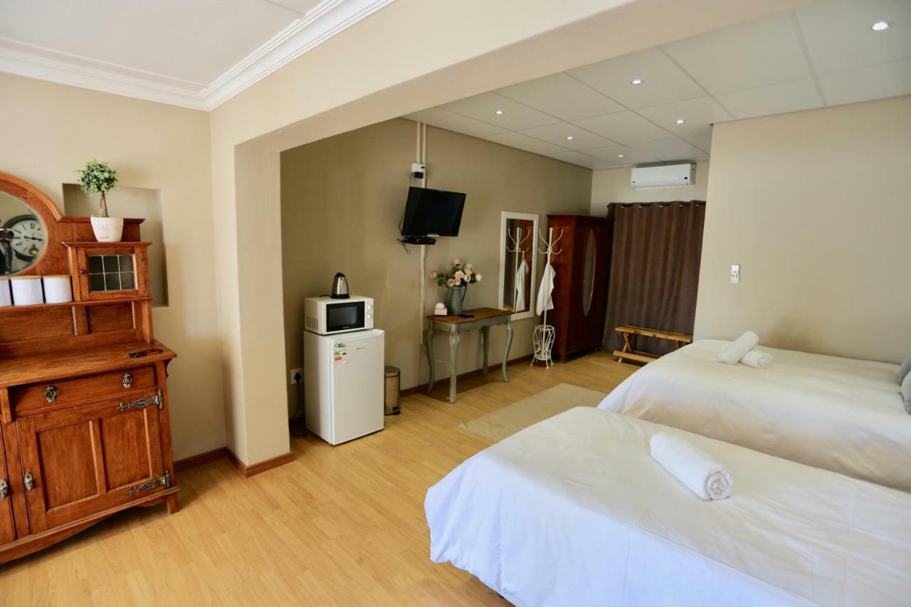 Boutique Guesthouse Mariental Extérieur photo